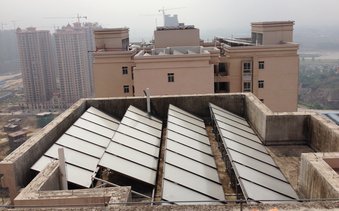 防城港德城超市大廈太陽能熱水工程