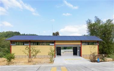 平南大鵬鎮(zhèn)下歷屯AA級人居環(huán)境公廁